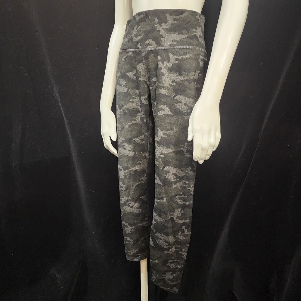 Fabletics Powerhold Gray & Black Camo Leggings - Picture 3 of 7